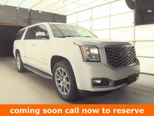 White 2018 GMC Yukon XL Denali for sale in Gurnee, IL