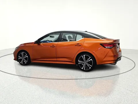 More photos of 2021 Nissan Sentra SR at CarWise Gurnee, IL