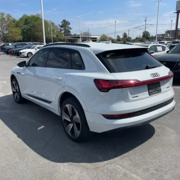 Photos of 2022 Audi e-tron Premium Plus for sale in Gurnee, IL at CarWise Gurnee