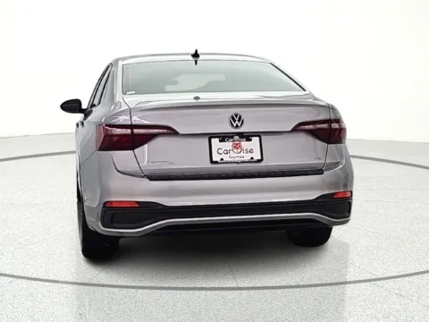 More photos of 2023 Volkswagen Jetta 1.5T SE at CarWise Gurnee, IL