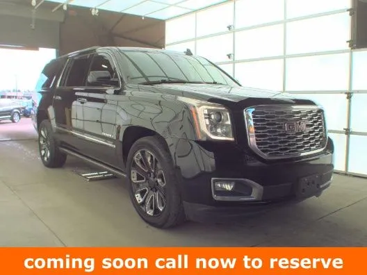 Black 2019 GMC Yukon XL Denali for sale in Gurnee, IL