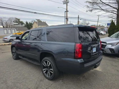 Photos of 2020 Chevrolet Suburban Premier for sale in Gurnee, IL at CarWise Gurnee