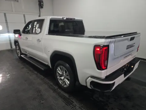 Photos of 2019 GMC Sierra 1500 Denali for sale in Gurnee, IL at CarWise Gurnee