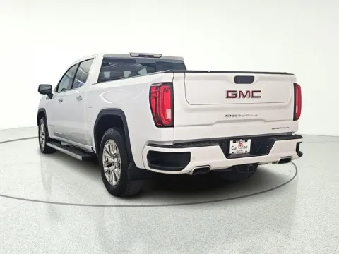 More photos of 2019 GMC Sierra 1500 Denali at CarWise Gurnee, IL