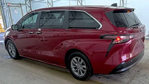 Photos of 2023 Toyota Sienna XLE for sale in Gurnee, IL at CarWise Gurnee