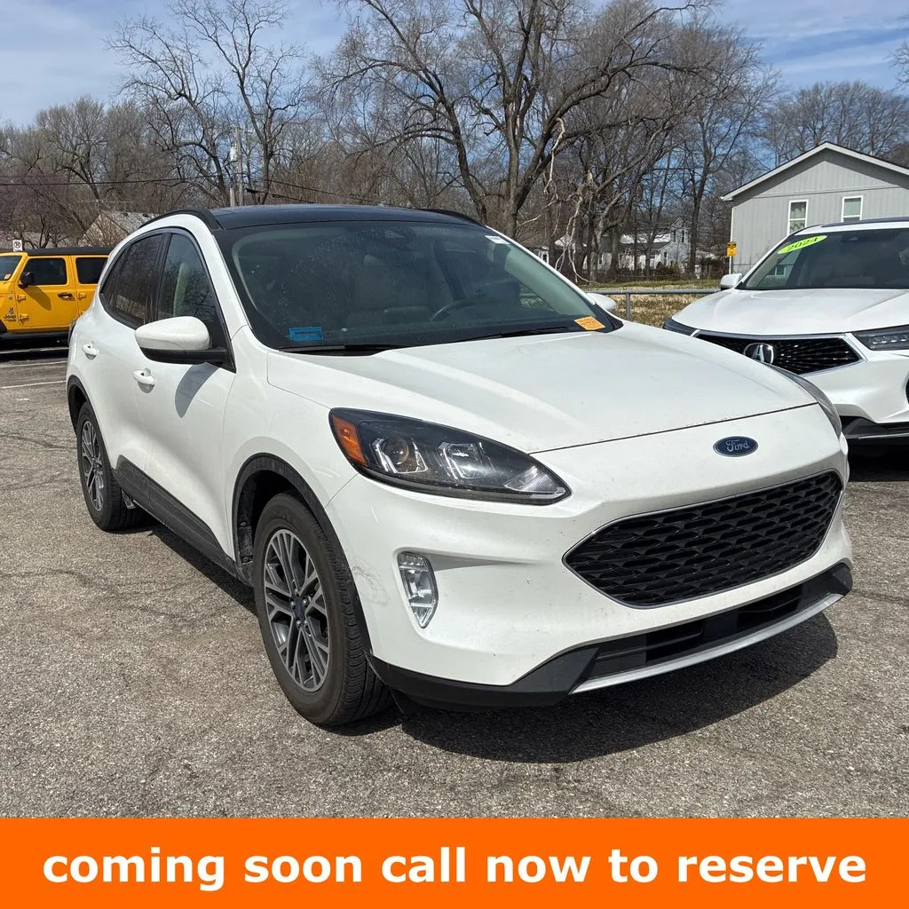 White 2020 Ford Escape SEL for sale in Gurnee, IL