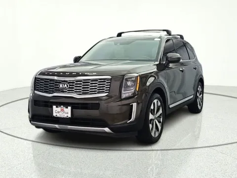 Photos of 2020 Kia Telluride S for sale in Gurnee, IL at CarWise Gurnee