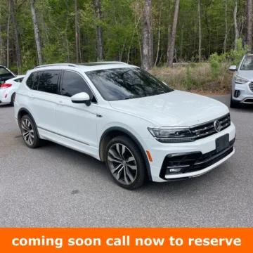 White 2021 Volkswagen Tiguan 2.0T SEL Premium R-Line for sale in Gurnee, IL