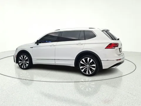 More photos of 2021 Volkswagen Tiguan 2.0T SEL Premium R-Line at CarWise Gurnee, IL