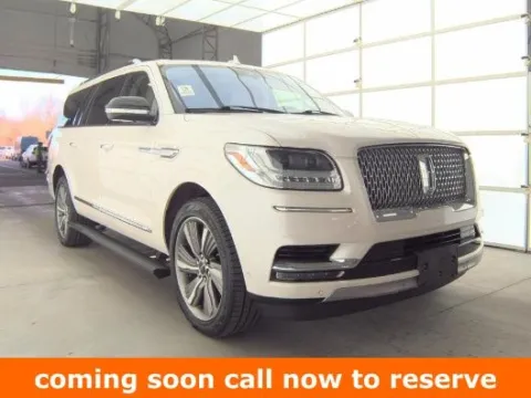 White 2018 Lincoln Navigator L Reserve for sale in Gurnee, IL