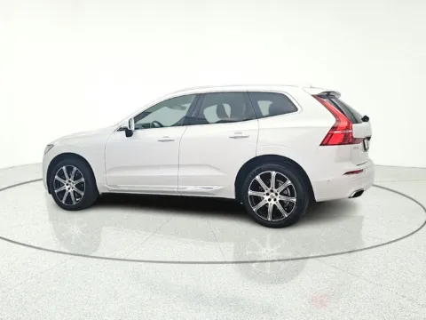 More photos of 2019 Volvo XC60 T6 Inscription at CarWise Gurnee, IL