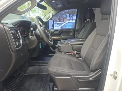 Another view of 2020 Chevrolet Silverado 2500HD LT for sale in Gurnee, IL at CarWise Gurnee