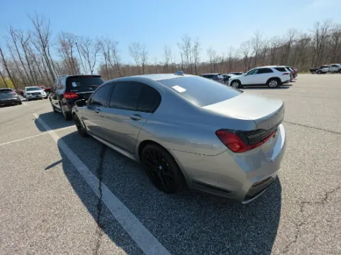 Photos of 2020 BMW 7 Series 750i xDrive for sale in Gurnee, IL at CarWise Gurnee
