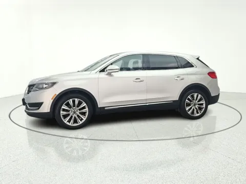 Another view of 2016 Lincoln MKX Reserve for sale in Gurnee, IL at CarWise Gurnee