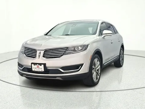 Photos of 2016 Lincoln MKX Reserve for sale in Gurnee, IL at CarWise Gurnee