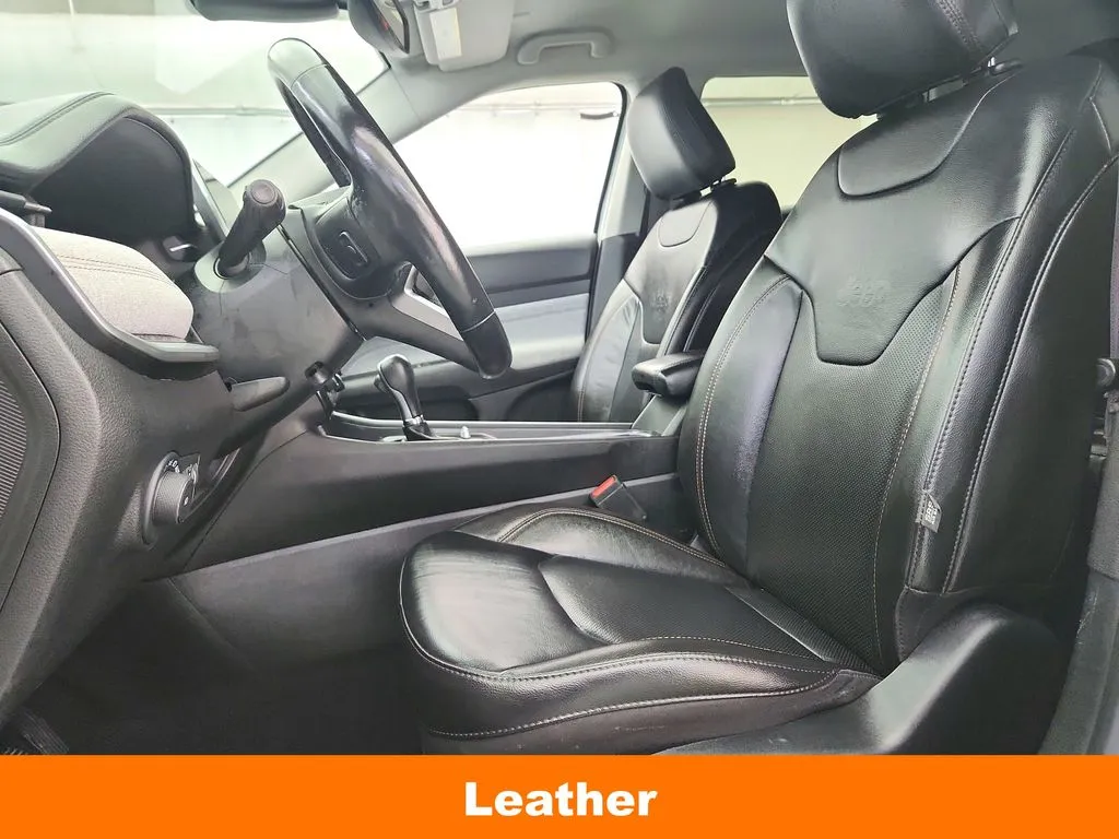 2022 Jeep Compass Latitude Lux - Photo 11