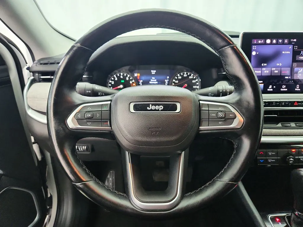2022 Jeep Compass Latitude Lux - Photo 13