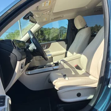 Another view of 2020 Mercedes-Benz GLB 250 for sale in Gurnee, IL at CarWise Gurnee