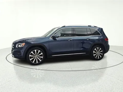 Another view of 2020 Mercedes-Benz GLB 250 for sale in Gurnee, IL at CarWise Gurnee