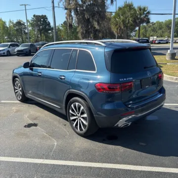 Photos of 2020 Mercedes-Benz GLB 250 for sale in Gurnee, IL at CarWise Gurnee