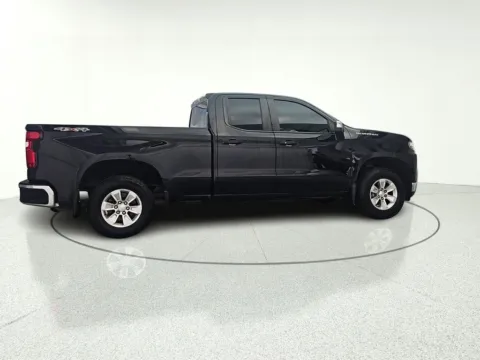 Another view of 2020 Chevrolet Silverado 1500 LT for sale in Gurnee, IL at CarWise Gurnee
