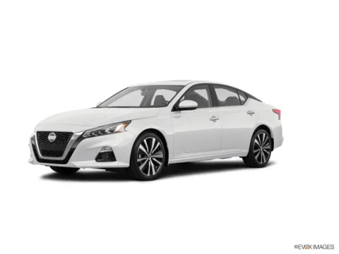 White 2019 Nissan Altima 2.5 Platinum for sale in Gurnee, IL