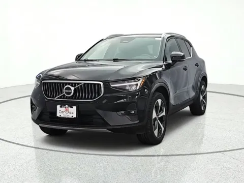 Photos of 2024 Volvo XC40 B5 Plus Bright Theme for sale in Gurnee, IL at CarWise Gurnee