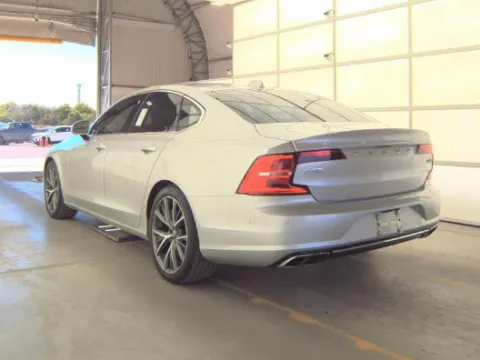 Photos of 2017 Volvo S90 T6 Momentum for sale in Gurnee, IL at CarWise Gurnee