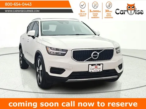 White 2020 Volvo XC40 Momentum for sale in Gurnee, IL