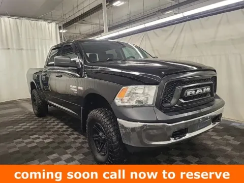 Black 2019 Ram 1500 Classic SLT for sale in Gurnee, IL