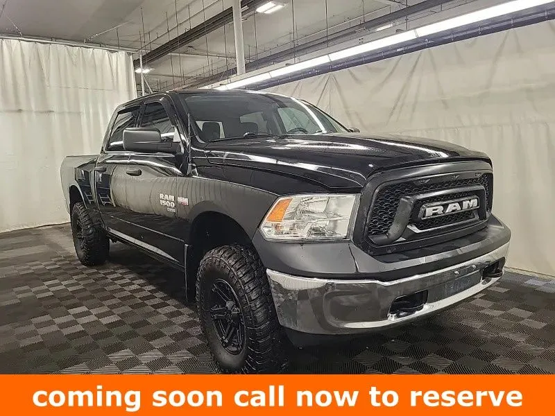Black 2019 Ram 1500 Classic SLT for sale in Gurnee, IL