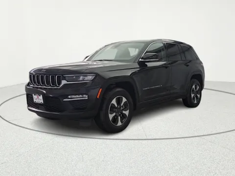 Another view of 2023 Jeep Grand Cherokee 4xe for sale in Gurnee, IL at CarWise Gurnee