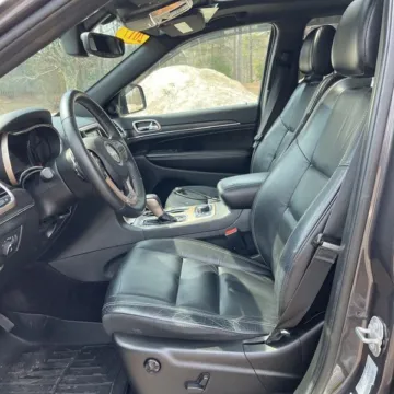 Another view of 2017 Jeep Grand Cherokee Limited for sale in Gurnee, IL at CarWise Gurnee