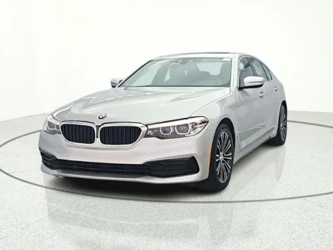Photos of 2019 BMW 5 Series 530i xDrive for sale in Gurnee, IL at CarWise Gurnee