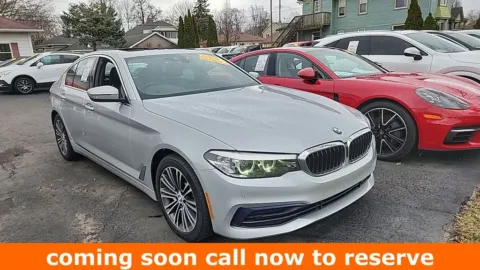 Silver 2019 BMW 5 Series 530i xDrive for sale in Gurnee, IL