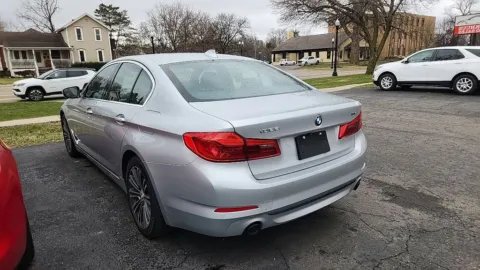 Photos of 2019 BMW 5 Series 530i xDrive for sale in Gurnee, IL at CarWise Gurnee