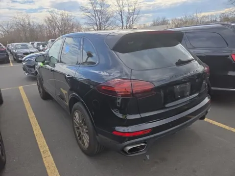 Photos of 2018 Porsche Cayenne Platinum Edition for sale in Gurnee, IL at CarWise Gurnee