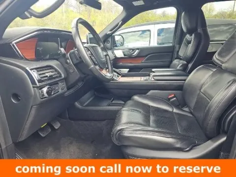 Another view of 2020 Lincoln Navigator L Reserve for sale in Gurnee, IL at CarWise Gurnee