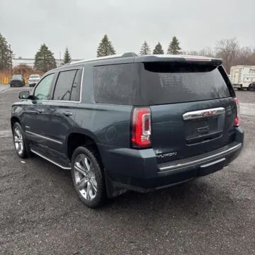 Photos of 2019 GMC Yukon Denali for sale in Gurnee, IL at CarWise Gurnee