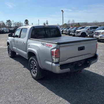 Photos of 2020 Toyota Tacoma TRD Sport for sale in Gurnee, IL at CarWise Gurnee