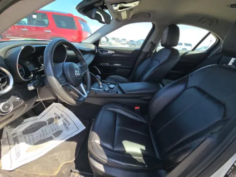 Another view of 2019 Alfa Romeo Giulia for sale in Gurnee, IL at CarWise Gurnee