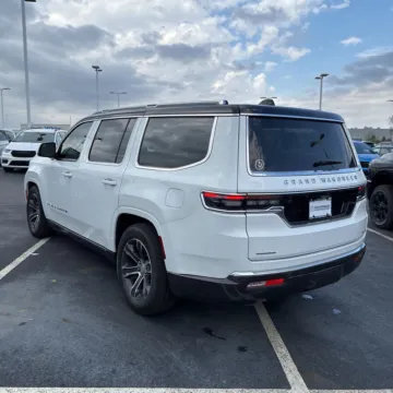 Photos of 2022 Jeep Grand Wagoneer Series I for sale in Gurnee, IL at CarWise Gurnee