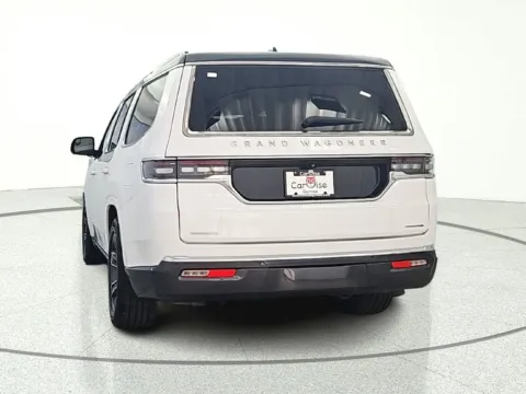 More photos of 2022 Jeep Grand Wagoneer Series I at CarWise Gurnee, IL