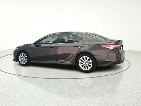 More photos of 2018 Toyota Camry LE at CarWise Gurnee, IL