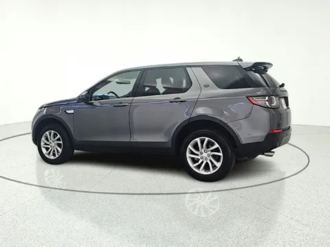 More photos of 2019 Land Rover Discovery Sport Landmark Edition at CarWise Gurnee, IL