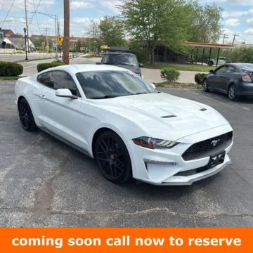 White 2018 Ford Mustang EcoBoost for sale in Gurnee, IL