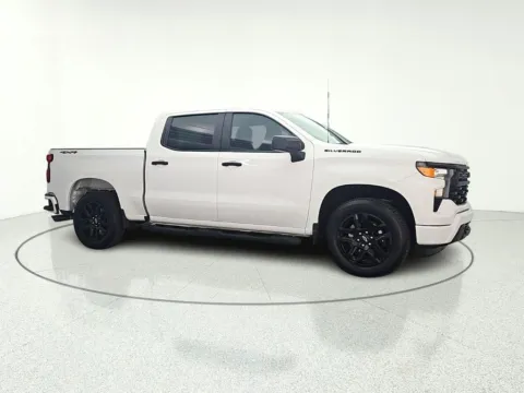 Photos of 2024 Chevrolet Silverado 1500 Custom for sale in Gurnee, IL at CarWise Gurnee