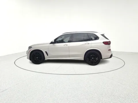 More photos of 2022 BMW X5 xDrive40i at CarWise Gurnee, IL