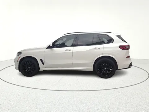 More photos of 2022 BMW X5 xDrive40i at CarWise Gurnee, IL