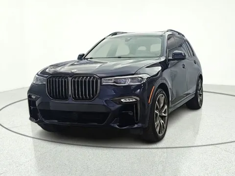 Photos of 2021 BMW X7 M50i for sale in Gurnee, IL at CarWise Gurnee